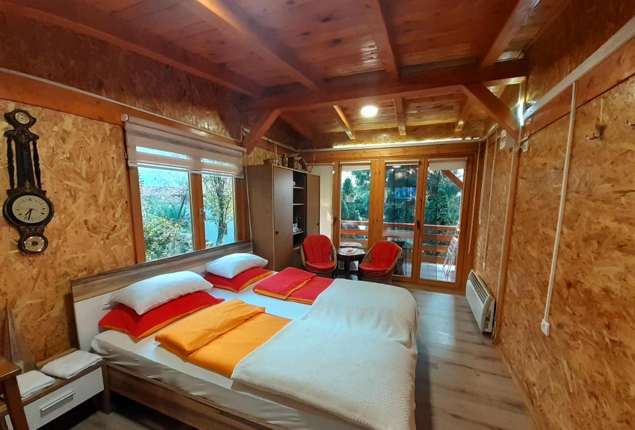 Obiteljski Apartman Borovi Visoko Ngoại thất bức ảnh