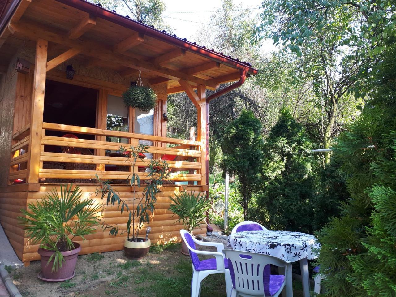 Obiteljski Apartman Borovi Visoko Ngoại thất bức ảnh