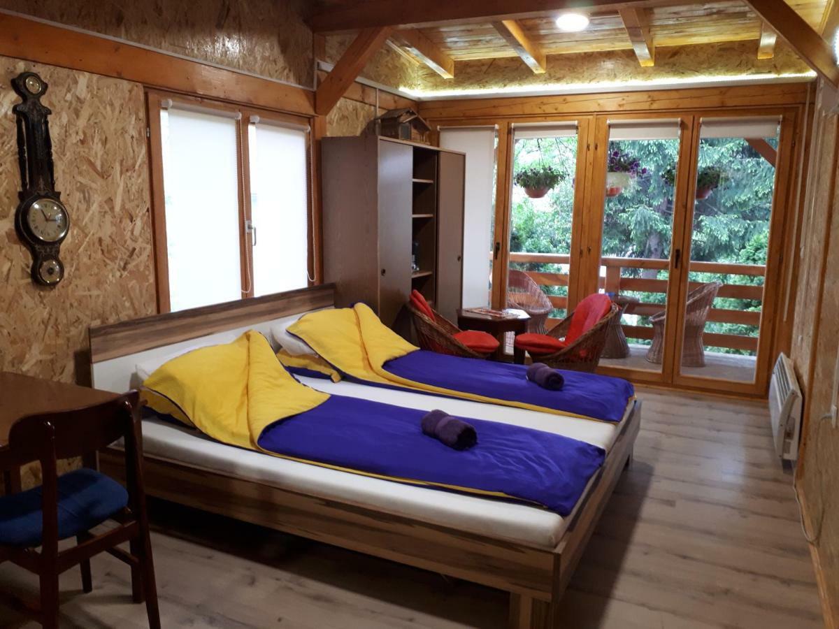 Obiteljski Apartman Borovi Visoko Ngoại thất bức ảnh